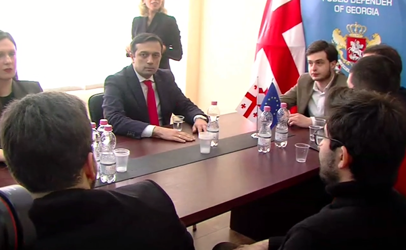 "ომბუდსმენს მივაწვდით ინფორმაციას, როგორ ცდილობს "ოცნება" ჩვენზე ზეწოლას" - სტუდენტები სახალხო დამცველს ხვდებიან
