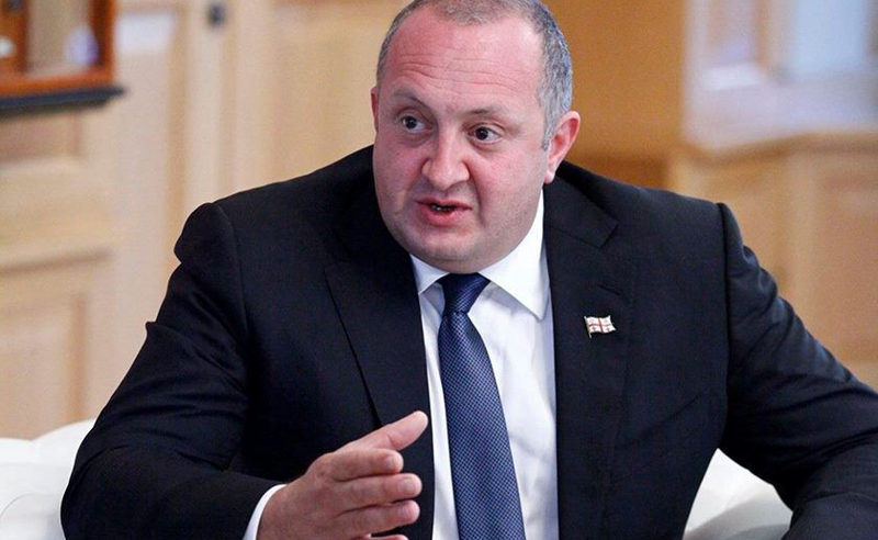 მეოთხე პრეზიდენტი რიგგარეშე არჩევნების აუცილებლობას ხედავს - რას ამბობს ოპოზიცია 