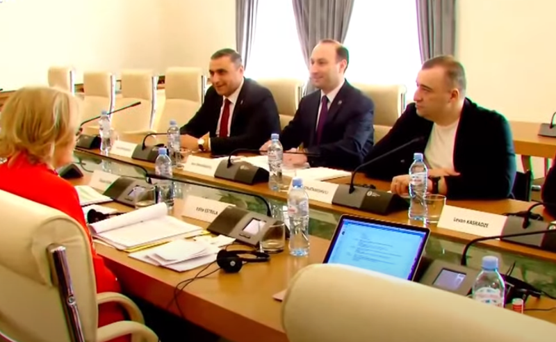 ევროსაბჭოს მონიტორინგის დელეგაცია "ოცნებას" შეხვდა - მმართველი გუნდი თავის მართლების რეჟიმშია 