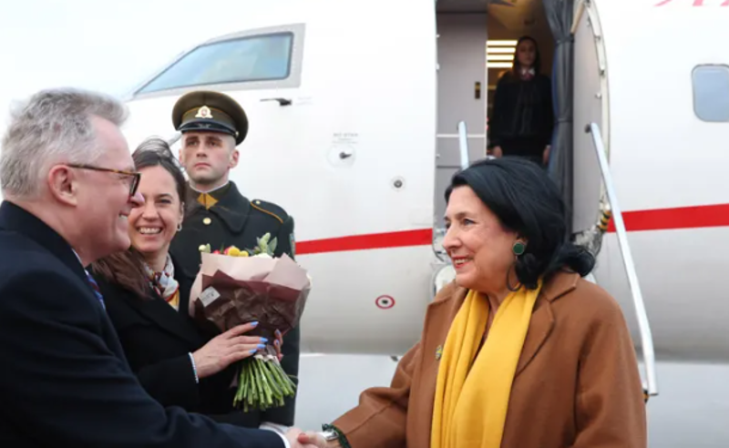 სალომე ზურაბიშვილმა ლიეტუვის რესპუბლიკაში ოფიციალური ვიზიტი დაიწყო