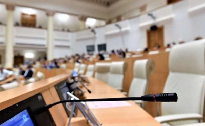 მოსამართლეების სანქცირების შემდეგ, ოპოზიცია საგამოძიებო კომისის შექმნას ითხოვს და პრეზიდენტს მიმართავს