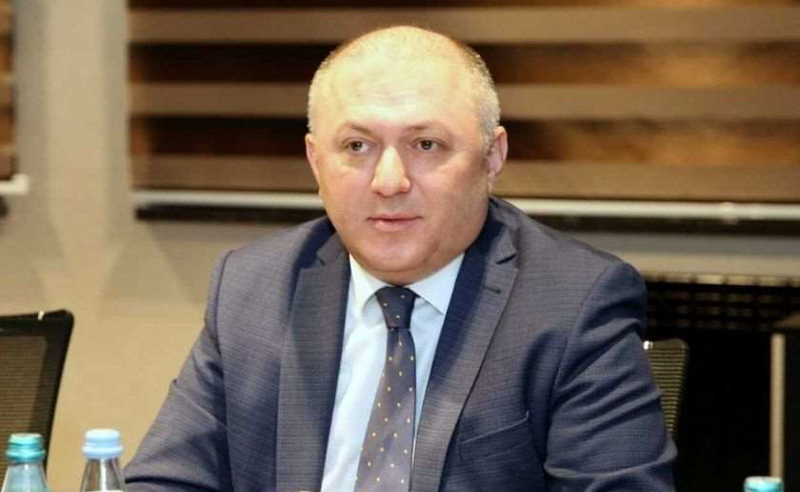 "კავშირში იყო აქციებზე დესტრუქციული ჯგუფების ტრენინგში" - სუს-ის შეფი ადასტურებს, რომ საქართველოში აშშ-ის მოქალაქე არ შემოუშვეს