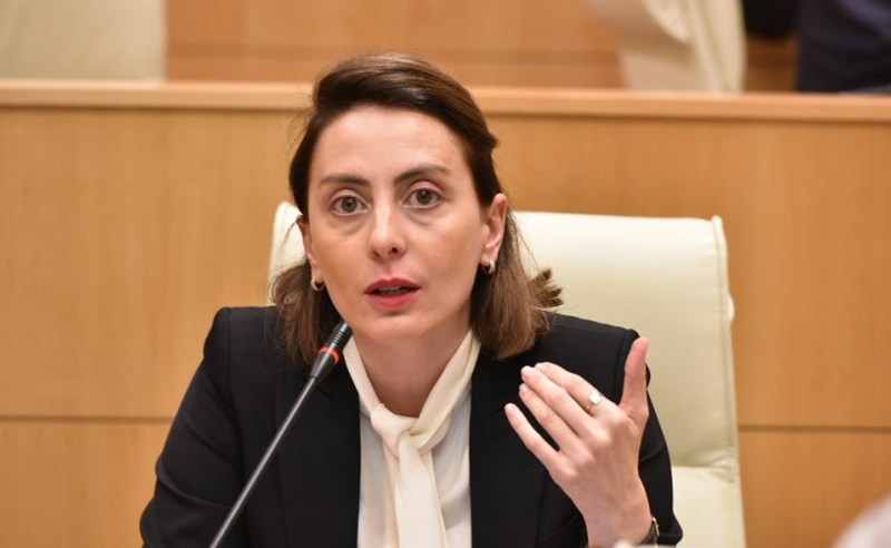 „ოცნება“ და სასამართლო „კლანი“ ერთმანეთს კვებავს - დეკანოიძე ურთიერთშანტაჟზე საუბრობს