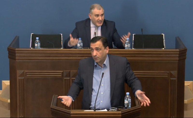 "არ გვჭირდება ასეთი კანონი" - ოპოზიციის ინიცირებულ დეოლიგარქიზაციის კანონპროექტს "ოცნებამ" მხარი არ დაუჭირა