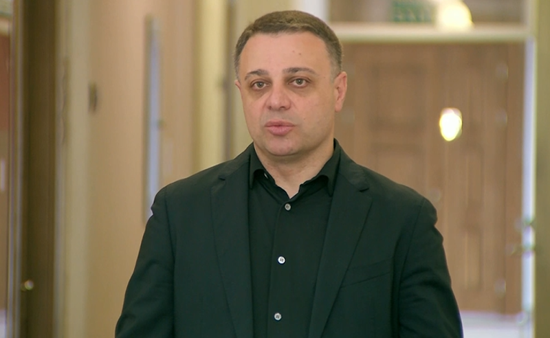 კეზერაშვილის მოპარული ფულით დაფინანსებული მედია, ხელისუფლების რევოლუციური გზით შეცვლის აზრს აყალიბებს - ღუდუშაური