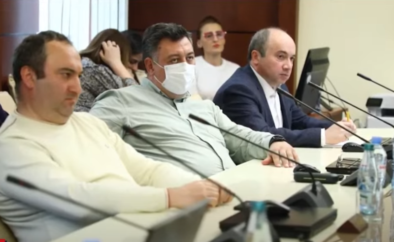 კლანის ბოიკოტი არ შედგა - 4 მოსამართლე კვალიფიკაციას შტატებში აიმაღლებს