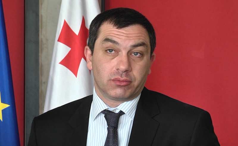 "პუტინისტების ყველაზე ამაზრზენი ნაწილი გამოჰყავთ წინა პლანზე" - ბოკერია "უცნობის" აქციაზე