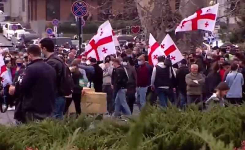 "ოცნების" მხარდამჭერათა ანტიევროპული მიტინგი ფეხბურთის გამო 17:00 საათზე გადაიდო