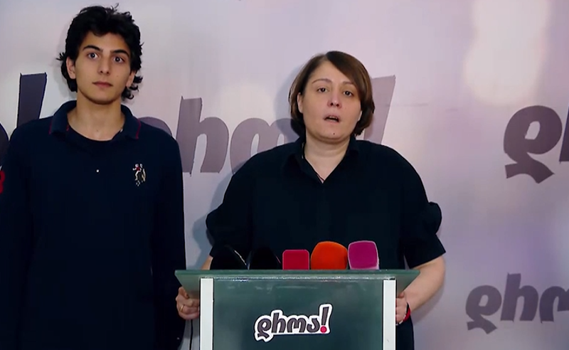დისკრედიტაციული სიუჟეტის შემდეგ პოლიცია ბანაკიდან წამოსულ სამ ახალგაზრდას აედევნა და გაჩხრიკა - ხოშტარია