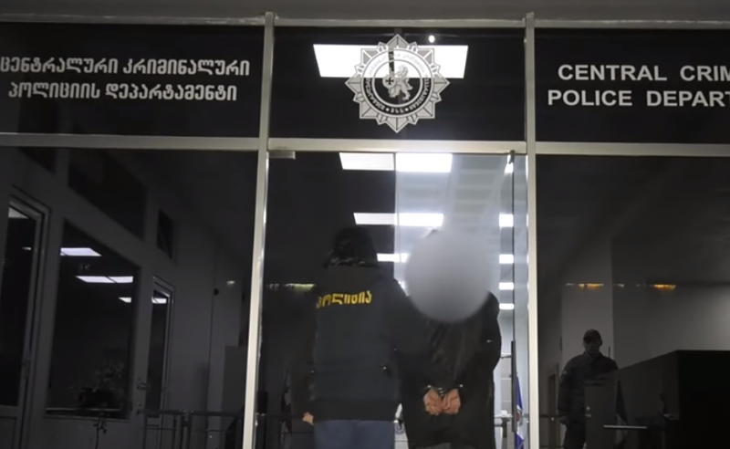 მოწყალების თხოვნა იძულებით - თრეფიკიკინგის ბრალდებით პოლიციამ 4 პირი დააკავა