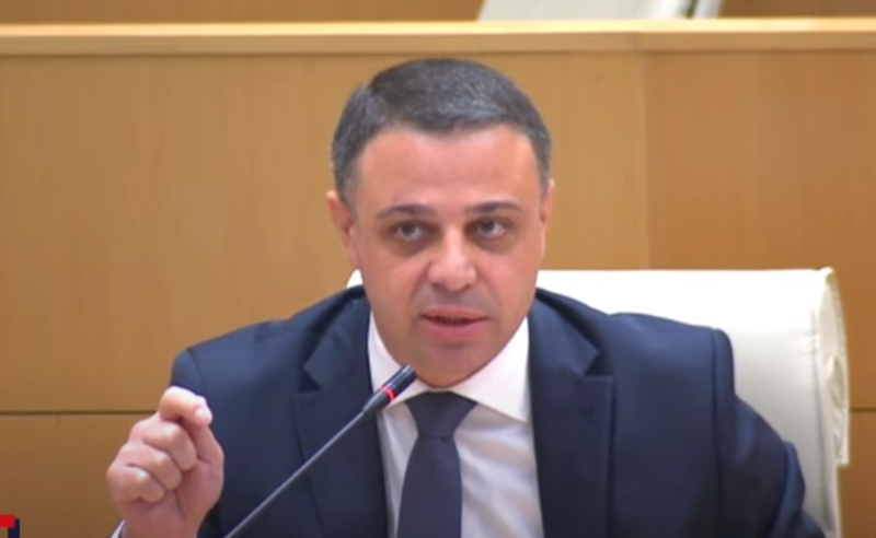 ელენე ხოშტარია ალბათ, პირველი იქნება, ვინც ჩაფრინდება და „ქეშად" აიღებს რუსეთიდან რუბლებს - ღუდუშაური
