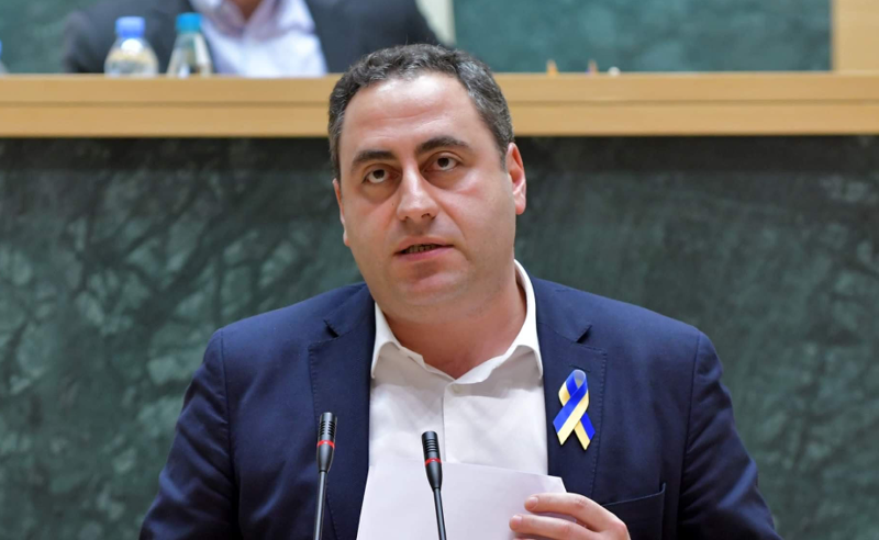 "ქოლცენტრების საქმესთან „ოცნების“ დეპუტატის ოჯახია დაკავშირებული" - ვაშაძე კონკრეტულ გვარები ასახელებს