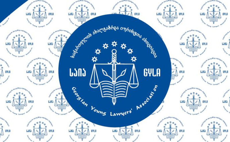 შემაშფოთებელია, კადრებში ჩანს, როგორ ეშლება მედიას ხელი - საია, ყვარელში მიმდინარე აქციაზე