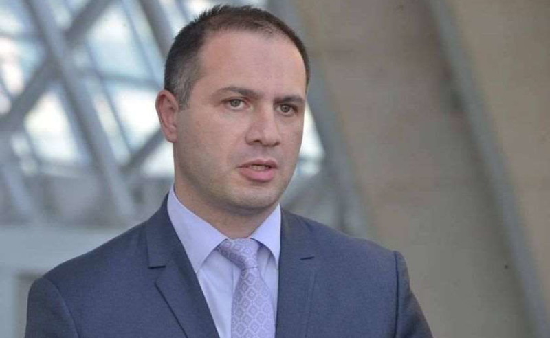 პრეზიდენტმა საკუთარ თავმოყვარეობას გადააბიჯა - გივი მიქანაძე