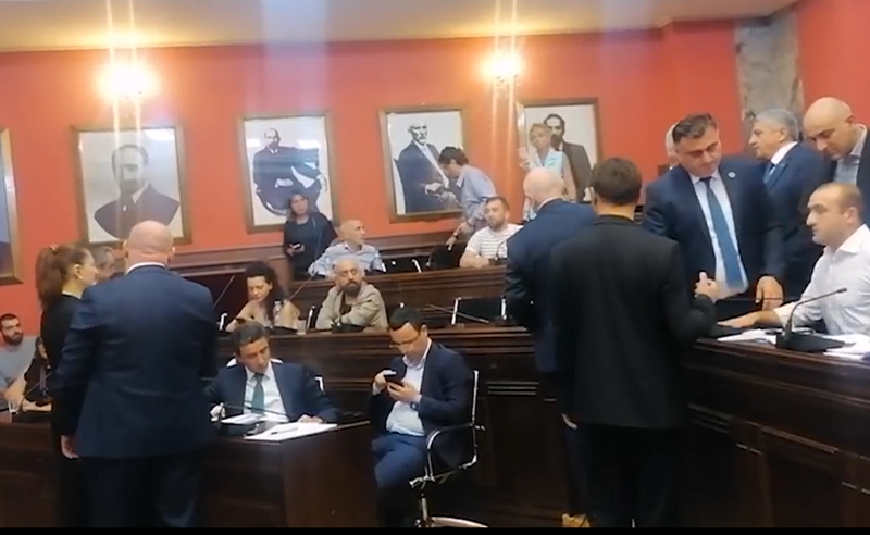 "ოცნება" ქართულ შოუბიზნესში რუსულ გავლენებს აძლიერებს - კანონპროექტს დღეს კენჭისყრაზე გაიტანენ 