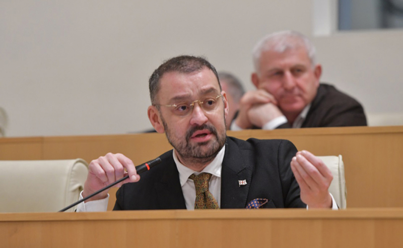 "ნაც-ბოლშევიკისგან იარლიყი არ უნდა გეწყინოს" - ბექა ოდიშარია