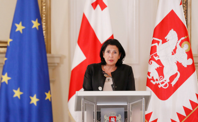 ორნიშნა ეკონომიკური ზრდა არ არის ყველაფრის გამართლება - პრეზიდენტი რუსების ინვესტიციების კონტროლს ითხოვს