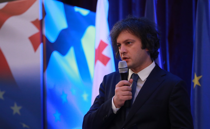 კობახიძე კრიტიკული კითხვების პირისპირ - რა თქვა "ოცნების" ლიდერმა ოთხწლიანი ბოიკოტის შემდეგ