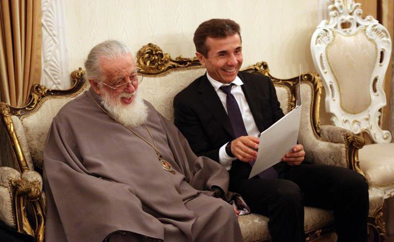 ბიძინა ივანიშვილი წმინდა სინოდში პატრიარქის შემცვლელს ეძებდა 