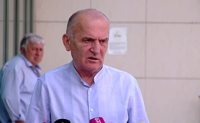 პოლონელმა ექიმმა განმარტა, რომ ყველაფრის ფეხსაცმელში შენახვა ჩვევად აქვს - ზურაბ ჩხაიძე