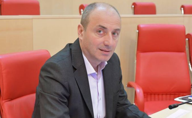 "ტყუილს მოკლე ფეხები აქვს" - მაჭარაშვილი ირწმუნება, რომ პოლონელ ექიმს ნიმუშები გასაყალბებლად სჭირდებოდა