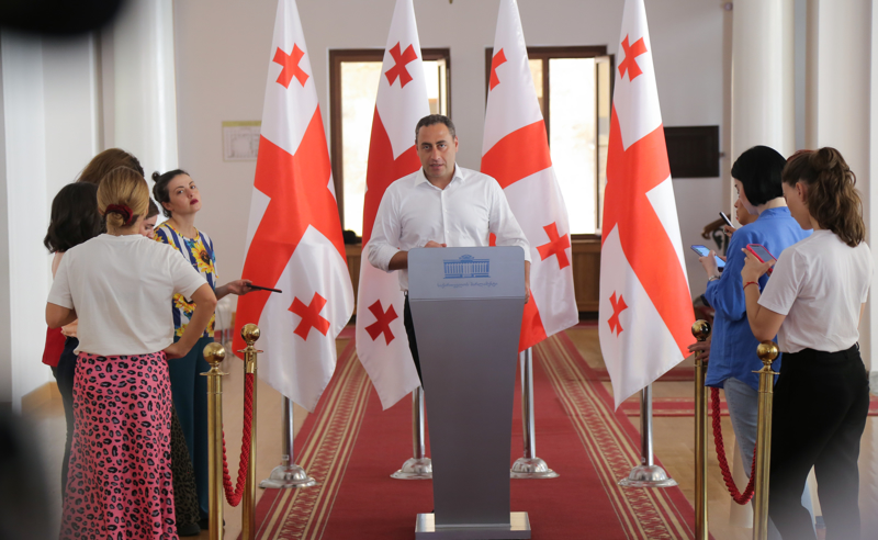 გიორგი ვაშაძე "ქართულ ოცნებას": თუ მაგრები ხართ, გამოგვყევით რომელიმე თემაზე კამათში