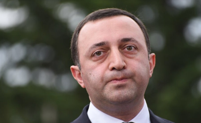 ცხედრები მიატოვეს, რომ არა პატრიარქი, მათი გადმოსვენებაც ვერ ხერხდებოდა - პრემიერი ისევ წინა ხელისუფლებას აკრიტიკებს