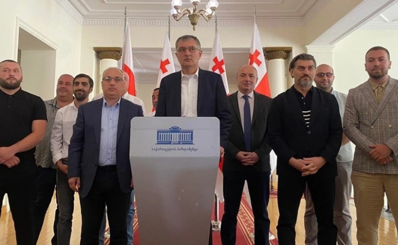 შეტევა NGO-ზე, მედიასა და ოპოზიციაზე - "ხალხის ძალა" პროკურატურას გამოძიების დაწყებისკენ მიუთითებს