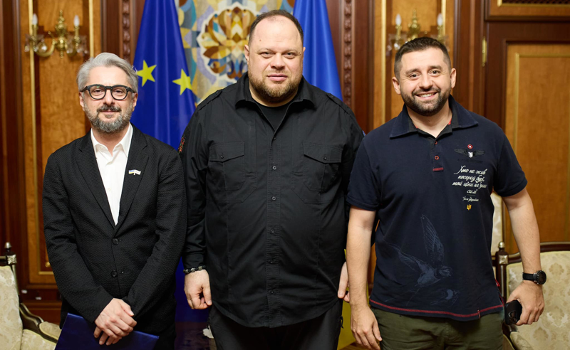 "ნიკას ბრძოლა რუსეთის წინააღმდეგ და უკრაინის თავისუფლებისთვის განსაკუთრებული შემთხვევაა და ჯილდოც დამსახურებული" - არახამია