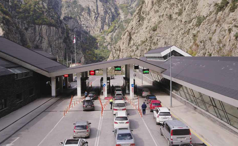 რა ბედი ელის ლარსის ბუფერულ ზონაში მყოფ უკრაინის მოქალაქეებს - საგარეო უწყების განცხადება
