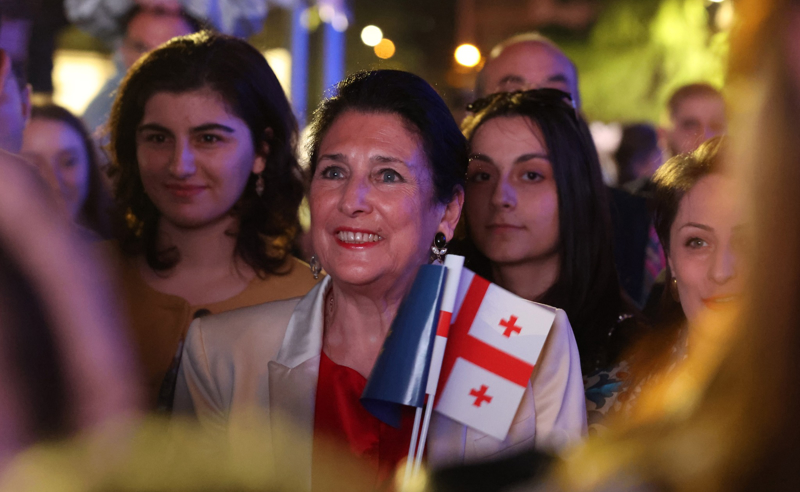 "დამაზიანებელი ქვეყნის რეპუტაციისთვის"- როგორ აღიქმება ბრიუსელში "ოცნების" მიერ პრეზიდენტის იმპიჩმენტის პროცედურის დაწყება