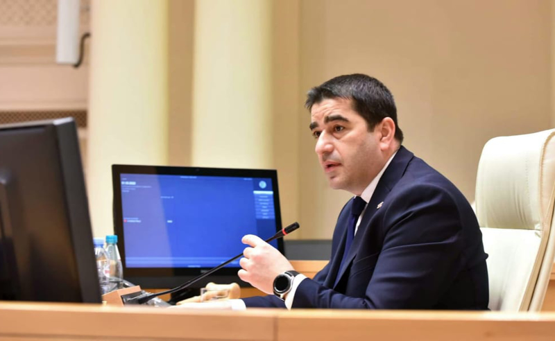ფარისევლობა, დეზინფორმაცია, ორმაგი სტანდარტი - პაპუაშვილი განმარტავს, რატომ არ ესწრება "ოცნება" საერთაშორისო კონფერენციას