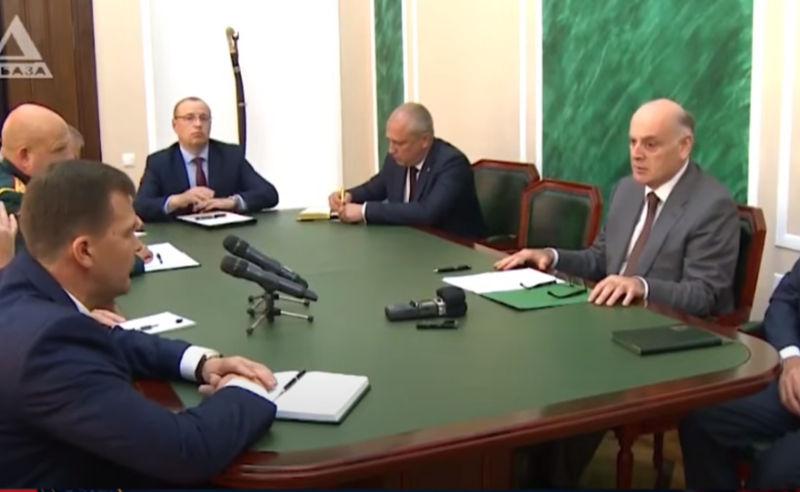 დიდი საკადრო ცვლილებები ოკუპირებული აფხაზეთის ე.წ. მთავრობაში - რა სცენარს ამზადებს რუსეთი?