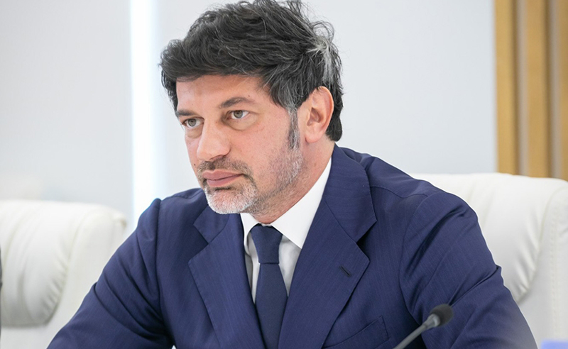 ყველა კითხვაზე პასუხი გაცემულია, ბინძური კაპანიაა - კალაძე პრემიერის სკანდალურ ჩარტერზე