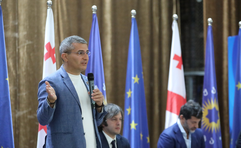 ღარიბაშვილმა შეძლო, ბორელს თანაბრად ელაპარაკა და არა როგორც ბატონს