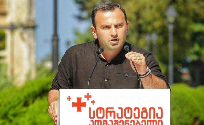 პრეზიდენტი არ არის "კავკასიის ტყვე ქალი", ირაკლი კობახიძის ჭკუაზე იაროს ევროპაში - მანჯგალაძე
