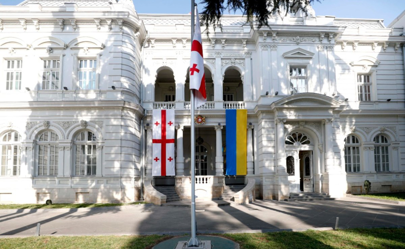 შეხვედრების ახალი სერია პრეზიდენტის ადმინისტრაციაში - ვის ხვდება სალომე ზურაბიშვილი?