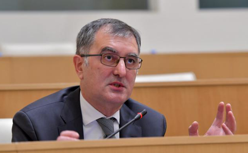 "თავით ფეხებამდე გამოხოხებული აგენტი ხარ" - ხმაური და დაპირისპირება პარლამენტში 
