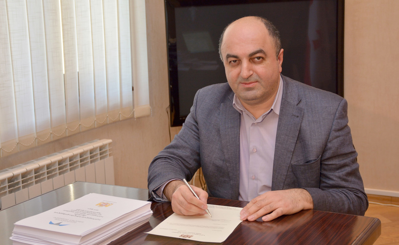 ხელისუფლება თვითლუსტრაციის პროცესში გადავიდა - ნანუაშვილი