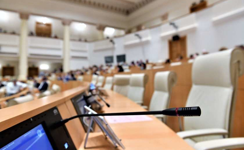 პრეზიდენტის მოთხოვნის მიუხედავად, "ოცნებამ" ეროვნულ ბანკში საბჭოს ახალი წევრები დანიშნა
