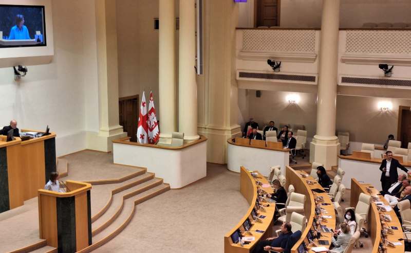 ვინ გკითხავს, ბატონო მინისტრო, ან ირაკლი ჩიქოვანს, აშენდება თუ არა ანაკლიის პორტი - ანი წითლიძე