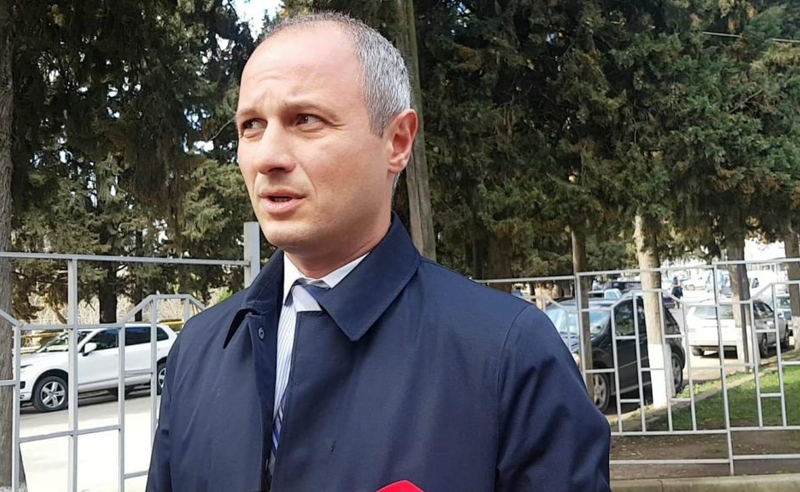 არცერთ ჩემ დაცვის ქვეშ მყოფს არ აქვს შემხებლობა პოლიციელზე თავდასხმასთან - ადვოკატი ენმ-ს წევრებზე