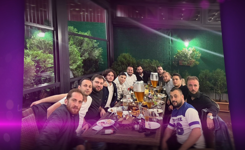 ჯილდოდ სუფრა რესტორანში საკონსტიტუციოში მიყვანილ პარტაქტივს - ქეიფის ამსახველი ფოტო