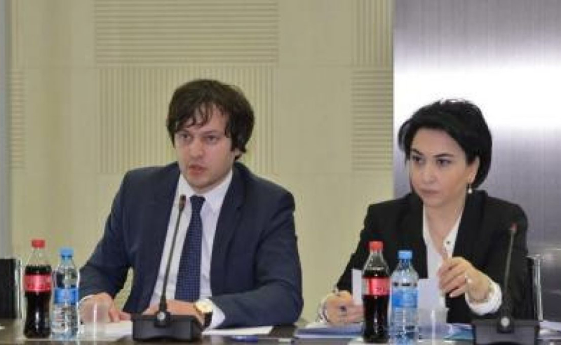 პრეზიდენტს კანონი ხელმოსაწერად უნდა გადაეგზავნოს, არ გადაგზავნით კონსტიტუციას დაარღვევს "ოცნება" - ბესელია 