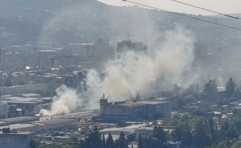 ელიავას ბაზრის მიმდებარე ტერიტორიაზე ხანძარია