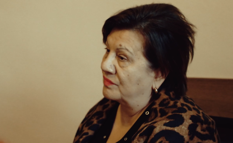 "ვიღაცის ინტერესია სავარაუდოდ" - თაღლითობაში ბრალდებული ცნობილი ნოტარიუსები ბრალს არ აღიარებენ