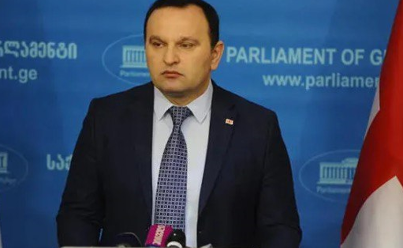 ლომისის ტაძარში შევიდნენ რუსი მესაზღვრეები და ხელისუფლება დაიმალა, თურმე ოკუპანტები ყოფილან თბილები და საყვარლები - მანჯგალაძე