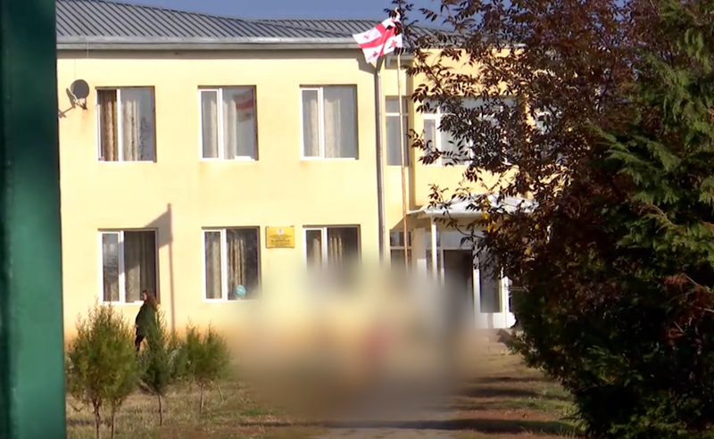 10 წლის გოგონას სიცოცხლის მოსპობით ემუქრებიან - ვინ დგას გორში მუქარის უკან?
