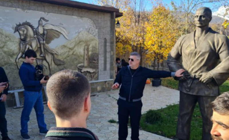 ოკუპირებულ სამხრეთ ოსეთში პუტინის ძეგლი გამოჩნდა