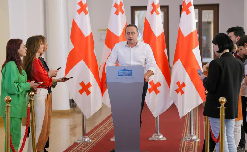 ღარიბაშვილთან ერთად ჩაის ჩუმად დალევთ თუ საჯაროდ, არაფერს ნიშნავს, შეიწყალეთ სააკაშვილი - ვაშაძე პრეზიდენტს